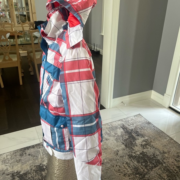 Fire fly, two in one zip in zip out  mod style ski jacket, snow board and ski❄️ - Picture 8 of 17